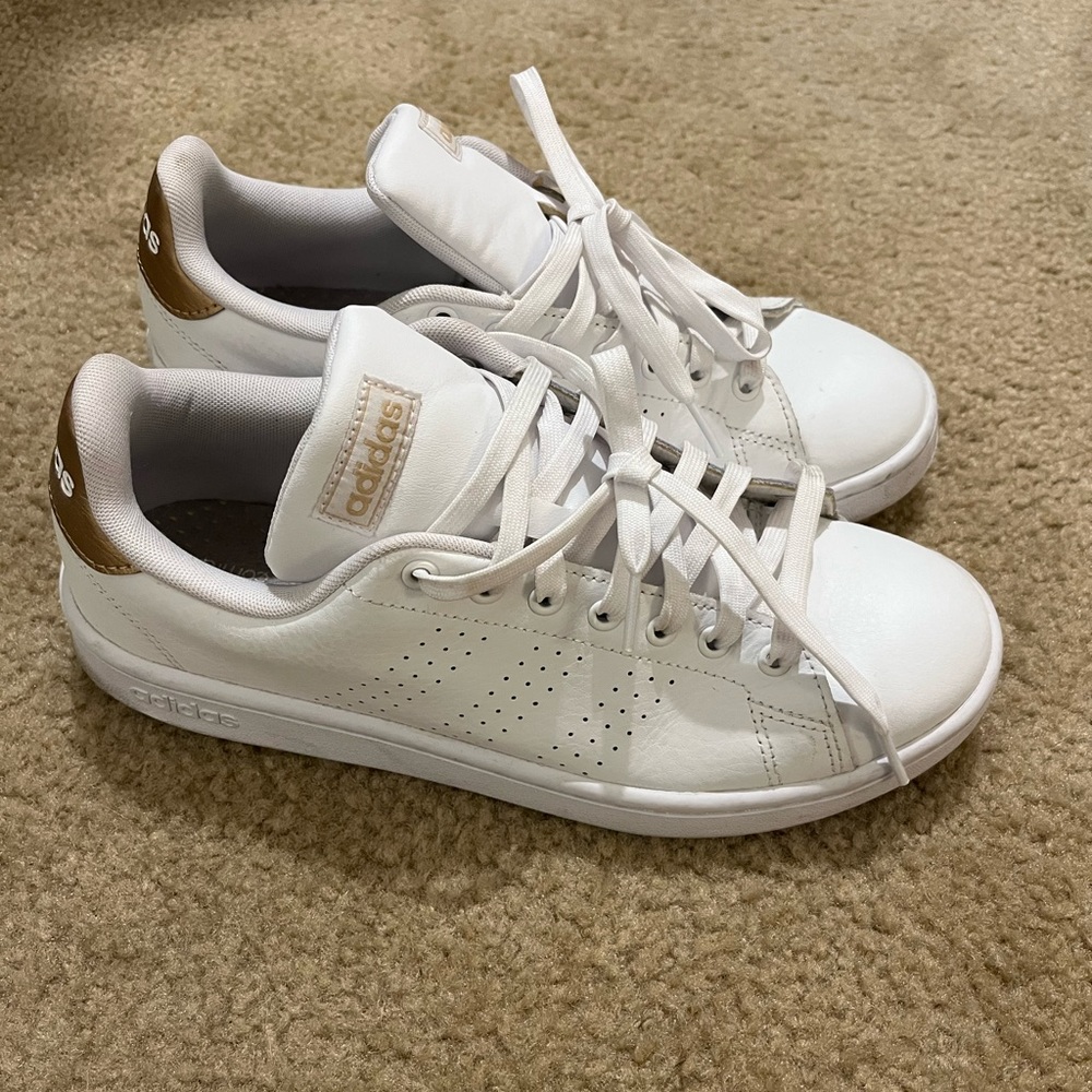 Women’s white adidas sneakers size 9-1/2